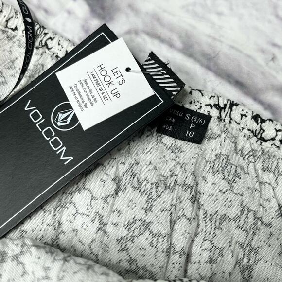 Volcom white floral tube top new size women’s small - Picture 6 of 7